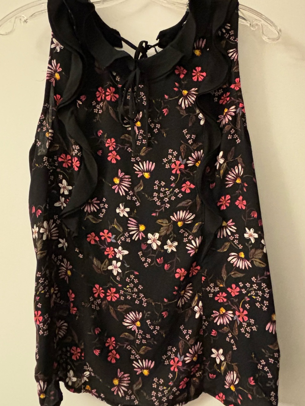 LC Lauren Conrad Black Floral Ruffle-Trim Sleeveless Top, size Small